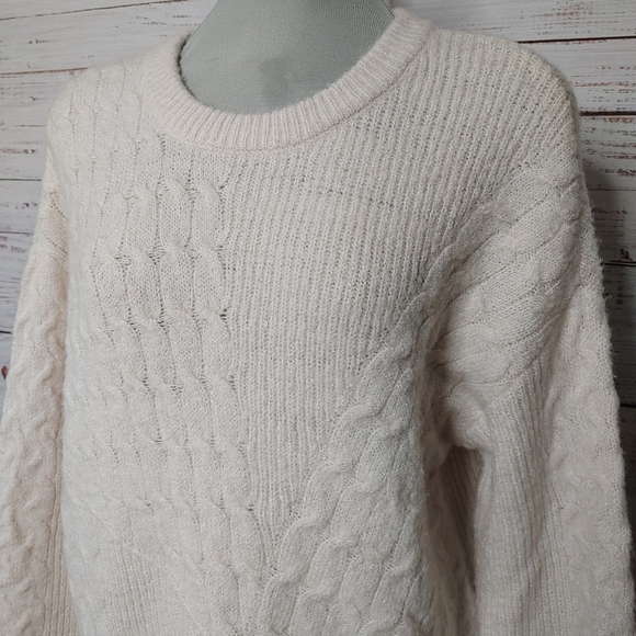 KENDALL + Kylie Boxy Cable Knit Sweater S - Picture 3 of 10